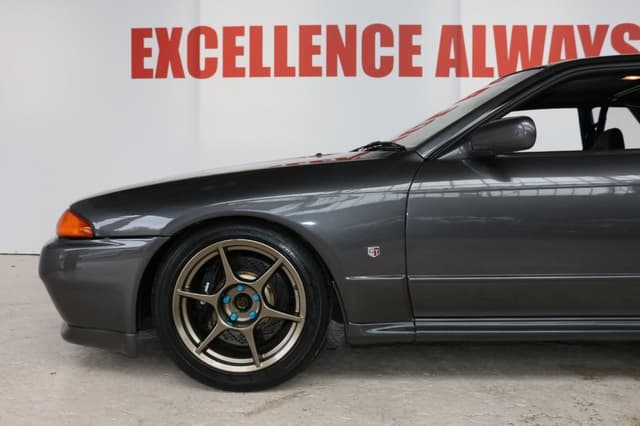 1993 Nissan Skyline JDM car for sale — photo 3 of 25