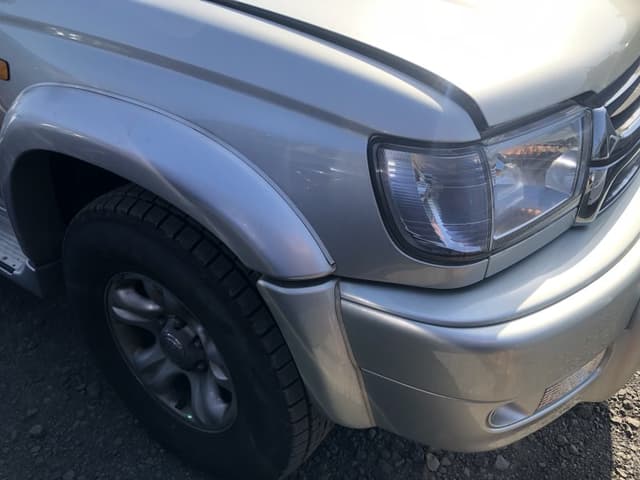 2001 Toyota Hilux Surf JDM car for sale — photo 5 of 5