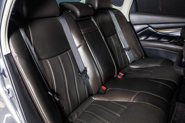 2012 Nissan Fuga JDM car for sale — photo 19 of 20