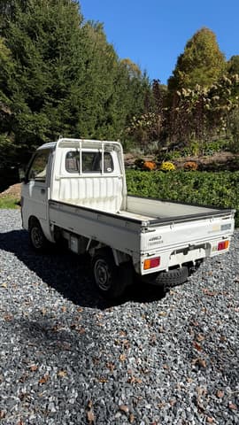 1994 Daihatsu Hijet JDM car for sale — photo 9 of 15