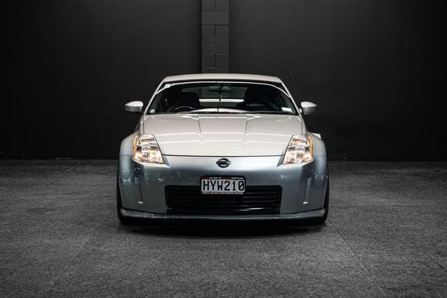 2004 Nissan Fairlady Z JDM car for sale — photo 10 of 17