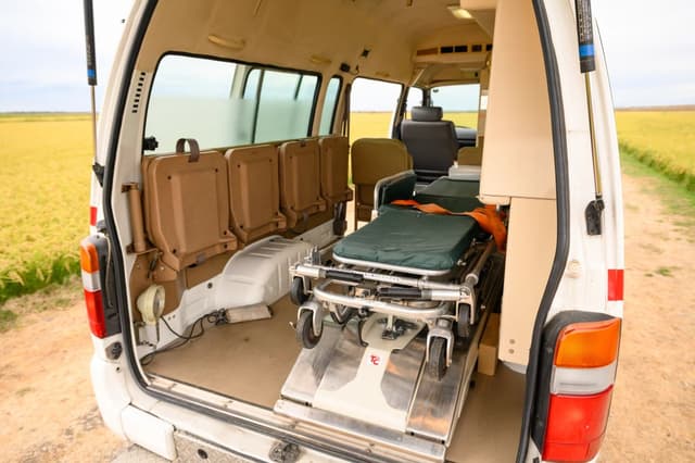 1999 Toyota HiAce JDM car for sale — photo 15 of 20