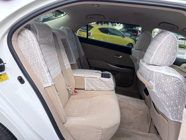 2009 Toyota Majesta JDM car for sale — photo 15 of 19
