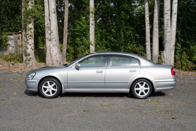 2001 Nissan Cima JDM car for sale — photo 7 of 15
