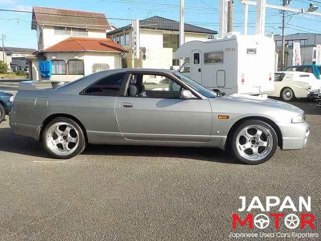 1996 Nissan Skyline JDM car for sale — photo 2 of 10