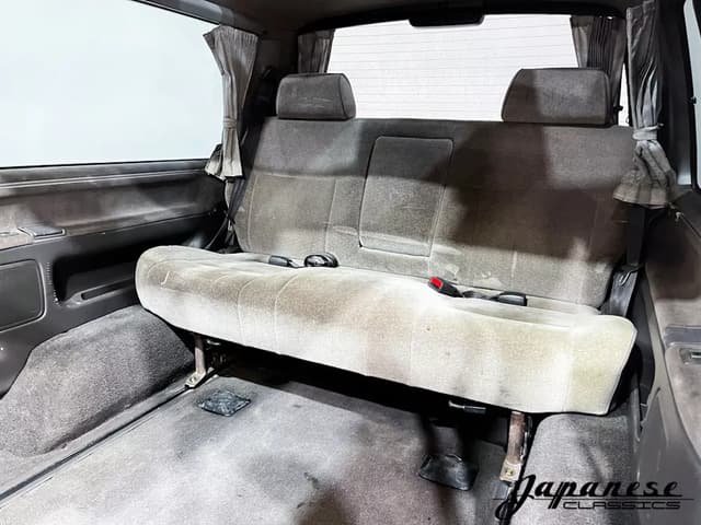 1998 Toyota HiAce JDM car for sale — photo 21 of 25