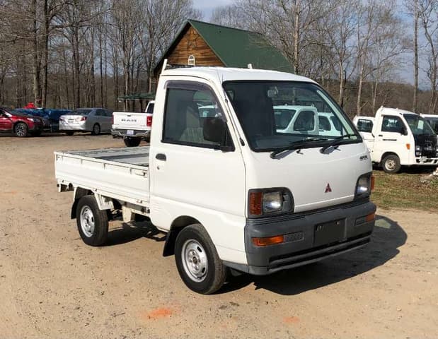 1998 Mitsubishi Minicab JDM car for sale — photo 4 of 10