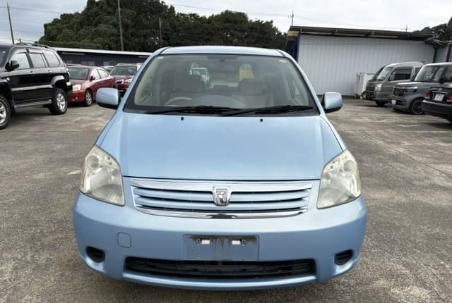 2007 Toyota Raum JDM car for sale — photo 8 of 25