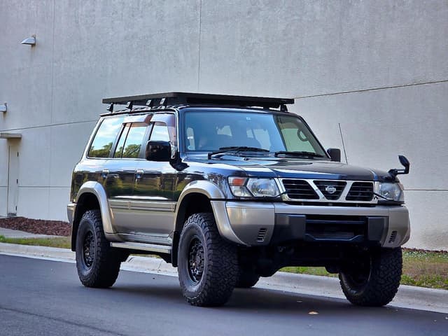 1998 Nissan Safari JDM car for sale — photo 2 of 10