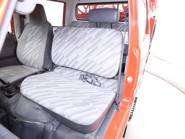 1992 Toyota HiAce JDM car for sale — photo 18 of 25