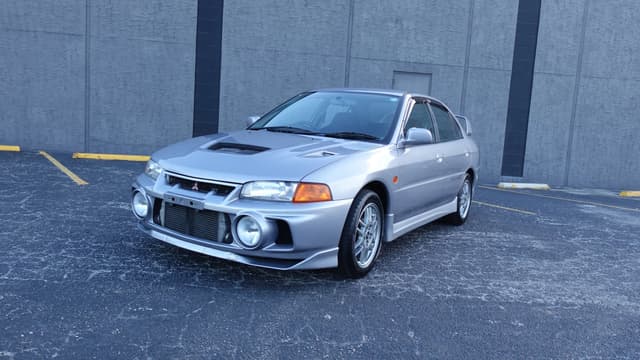 1996 Mitsubishi Lancer Evolution JDM car for sale — photo 3 of 12
