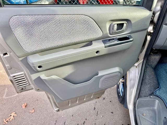 2000 Mitsubishi Town Box JDM car for sale — photo 25 of 25