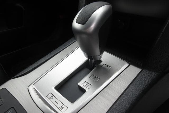 2010 Subaru Legacy JDM car for sale — photo 12 of 25