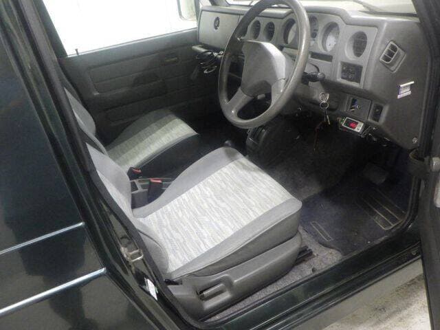1998 Suzuki Jimny JDM car for sale — photo 3 of 7