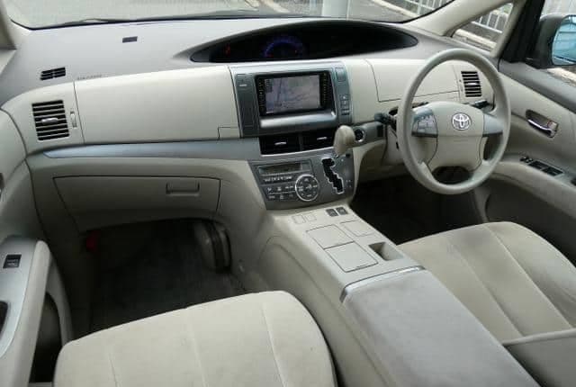 2009 Toyota Estima JDM car for sale — photo 5 of 16