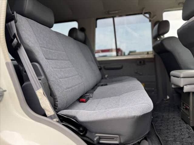 2000 Toyota Land Cruiser JDM car for sale — photo 12 of 15