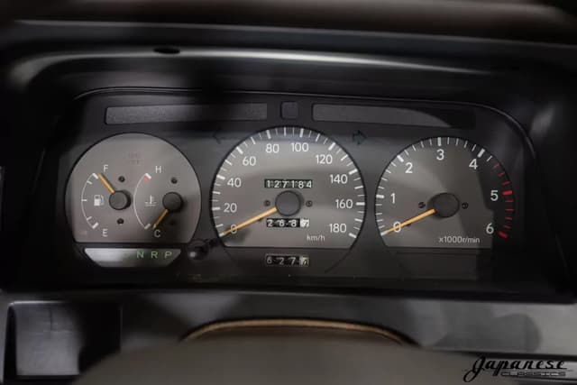 1995 Toyota HiAce JDM car for sale — photo 13 of 25