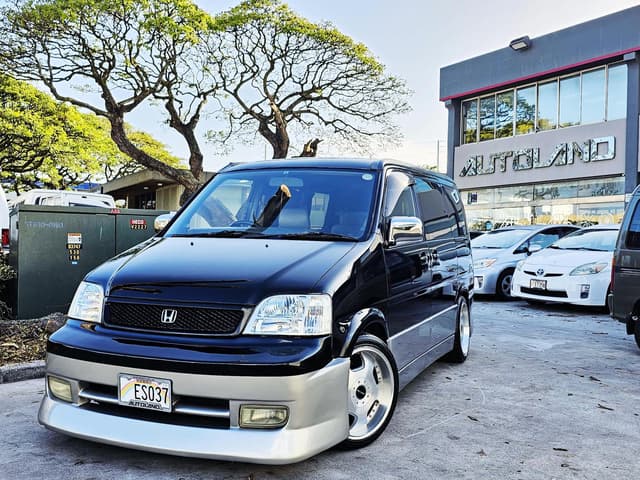 1997 Honda Stepwagon JDM car for sale — photo 18 of 25