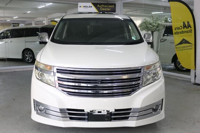 2010 Nissan Elgrand JDM car for sale — photo 18 of 25
