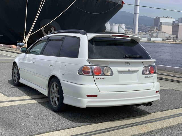 2001 Toyota Caldina JDM car for sale — photo 2 of 5