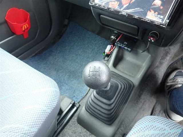 2000 Suzuki Jimny JDM car for sale — photo 20 of 21