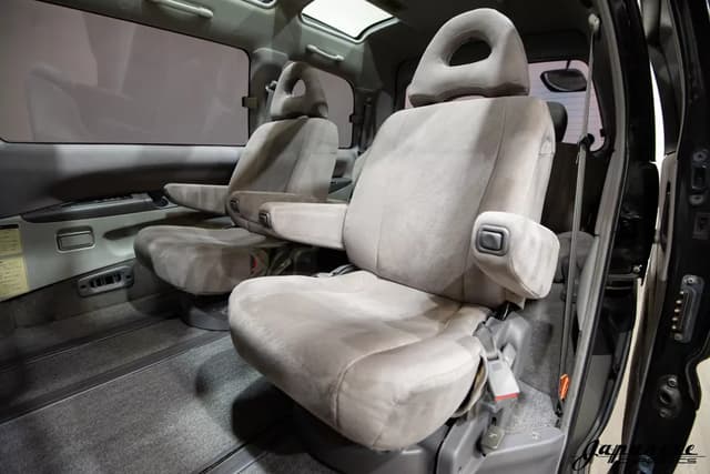 1997 Mitsubishi Delica JDM car for sale — photo 17 of 25