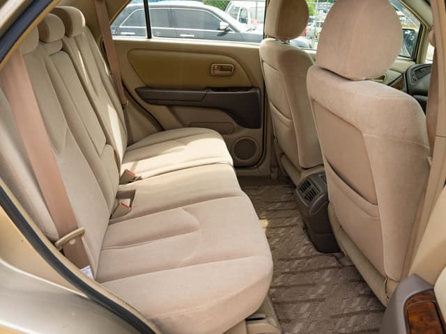 1999 Toyota Harrier JDM car for sale — photo 14 of 16