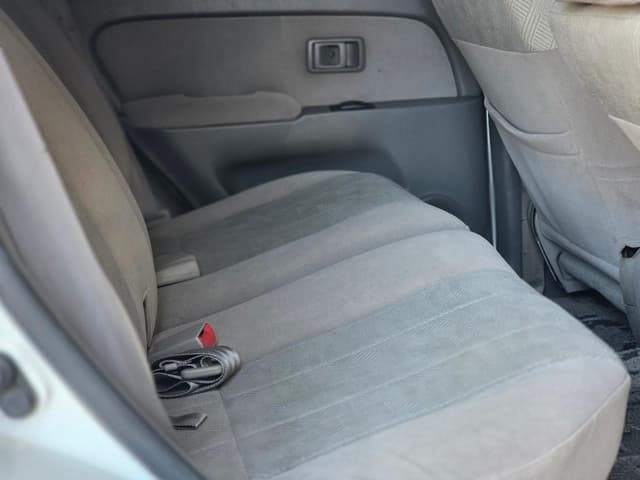 2001 Toyota Hilux Surf JDM car for sale — photo 9 of 25