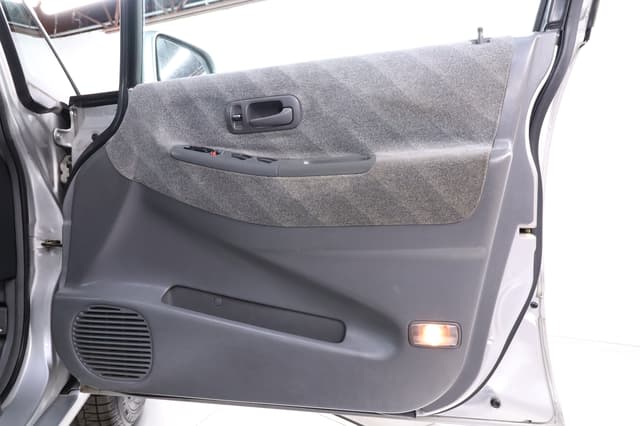 1998 Honda Odyssey JDM car for sale — photo 23 of 25
