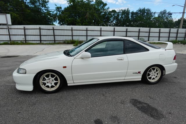 1997 Honda Integra JDM car for sale — photo 3 of 18
