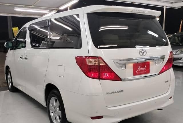 2009 Toyota Alphard JDM car for sale — photo 2 of 10