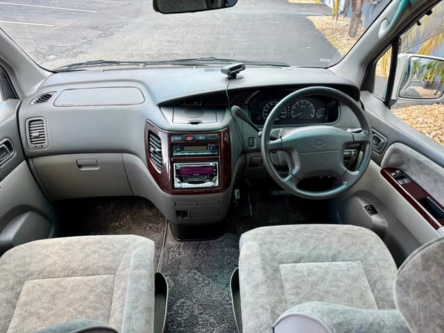 1999 Nissan Elgrand JDM car for sale — photo 15 of 25