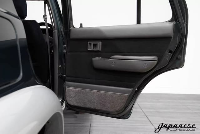 1995 Toyota Hilux Surf JDM car for sale — photo 20 of 25