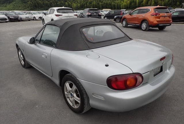 1998 Mazda Roadster (Eunos Roadster / MX-5) JDM car for sale — photo 3 of 25