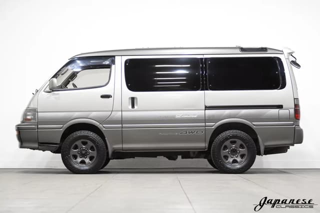 1995 Toyota HiAce JDM car for sale — photo 4 of 25