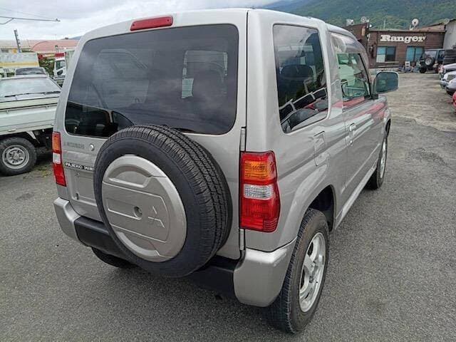 2000 Mitsubishi Pajero Mini JDM car for sale — photo 6 of 8