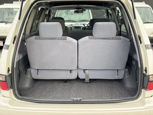 1999 Toyota Estima JDM car for sale — photo 17 of 25