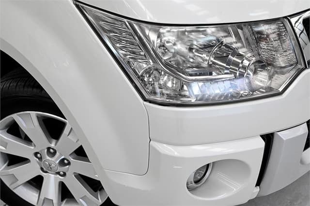 2008 Mitsubishi Delica JDM car for sale — photo 2 of 23