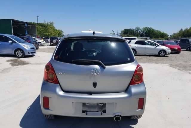 2008 Toyota Vitz JDM car for sale — photo 4 of 25