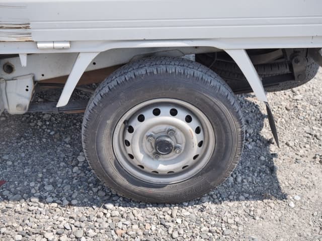 2001 Mitsubishi Minicab JDM car for sale — photo 21 of 25