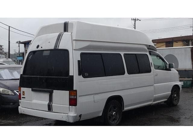 2000 Nissan Elgrand JDM car for sale — photo 7 of 25