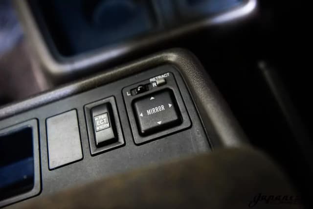 1995 Toyota HiAce JDM car for sale — photo 13 of 25