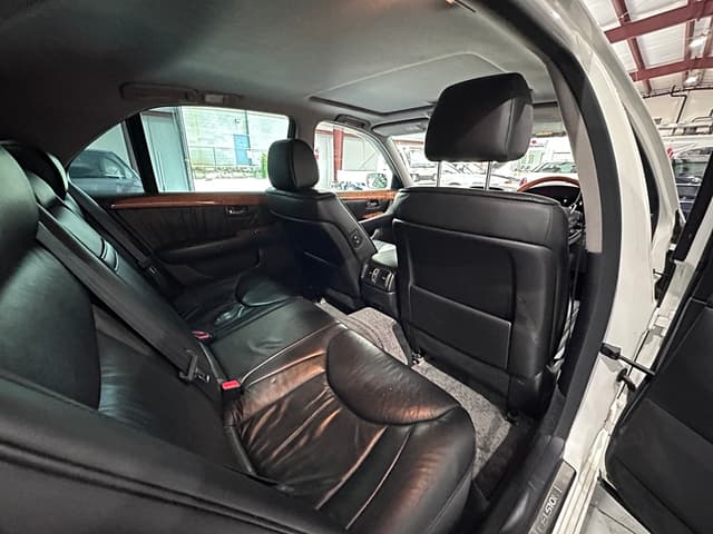 2000 Toyota Celsior JDM car for sale — photo 16 of 25