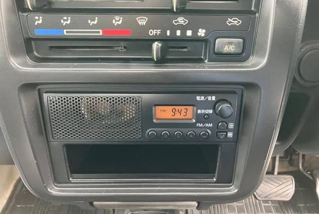 2010 Suzuki Carry JDM car for sale — photo 17 of 20
