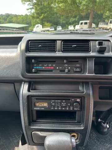 1999 Daihatsu Hijet JDM car for sale — photo 19 of 23