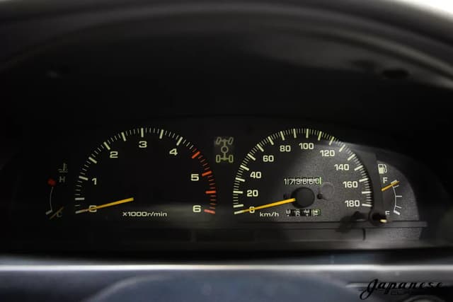 1996 Toyota Hilux Surf JDM car for sale — photo 14 of 25