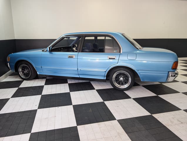 1995 Toyota Crown JDM car for sale — photo 6 of 25