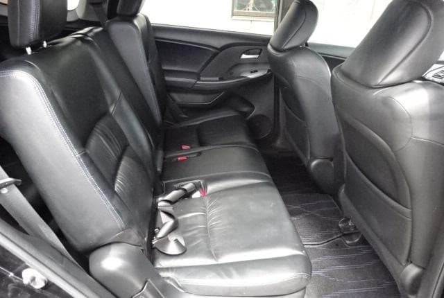 2011 Honda Odyssey JDM car for sale — photo 16 of 25