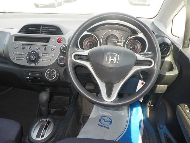 2007 Honda Fit JDM car for sale — photo 3 of 5