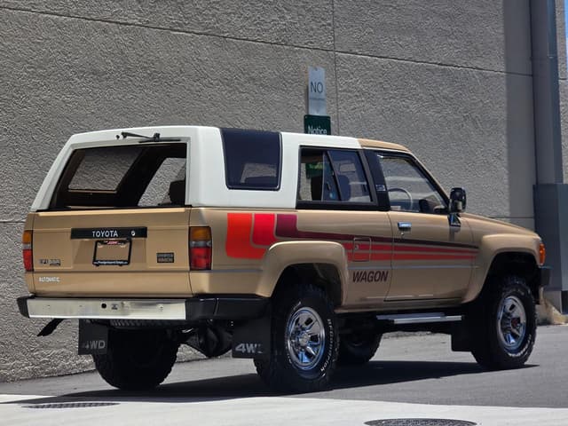 1987 Toyota Hilux Surf JDM car for sale — photo 10 of 25
